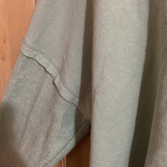 💚 Mint Cropped Hoodie - Picture 3 of 3